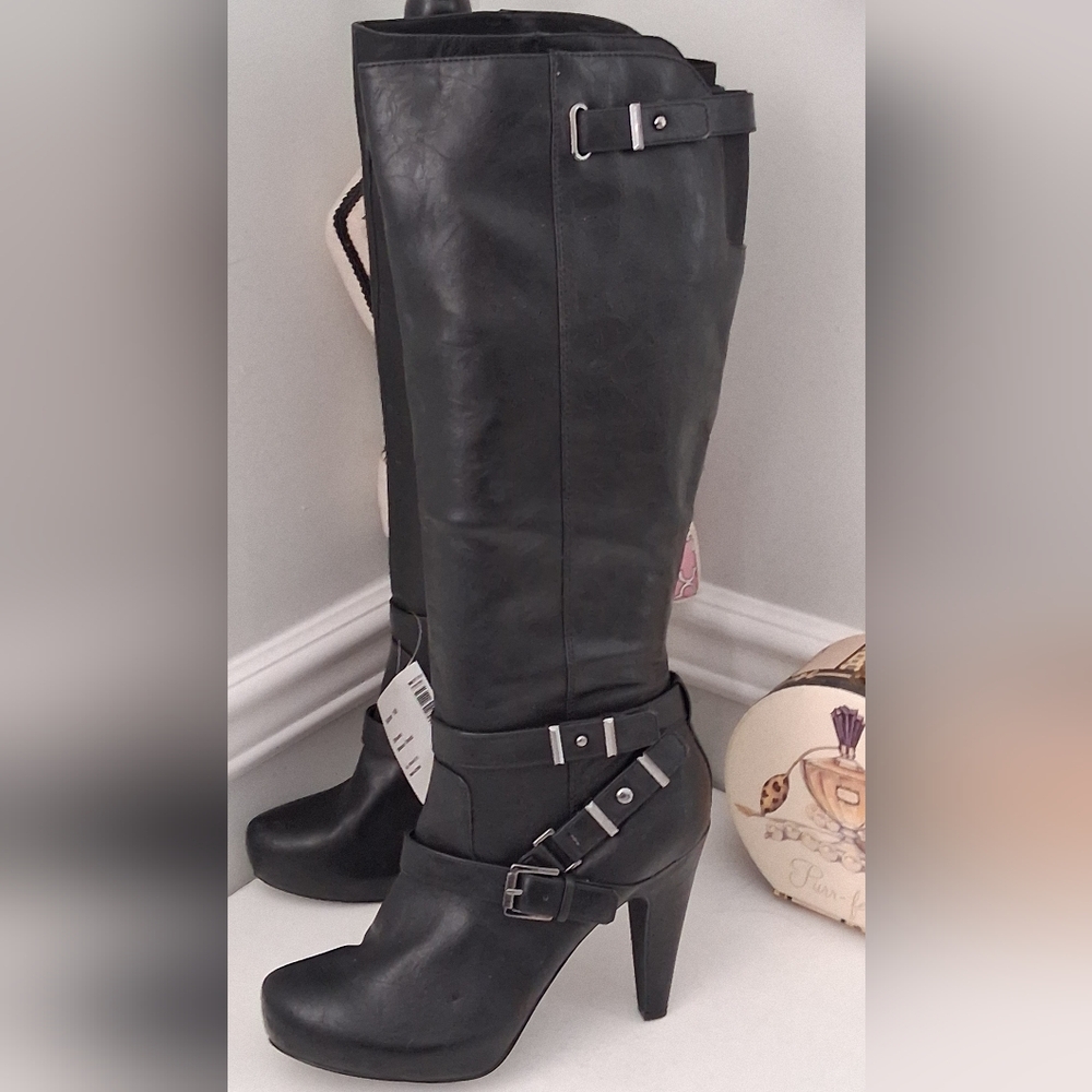 G By Guess Black Faux Leather Strappy Heeled Boots Sz 10M NWT Minor Flaws